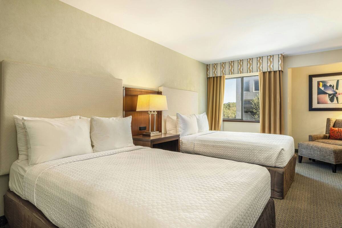 In-room safe, desk, iron/ironing board, WiFi (free)