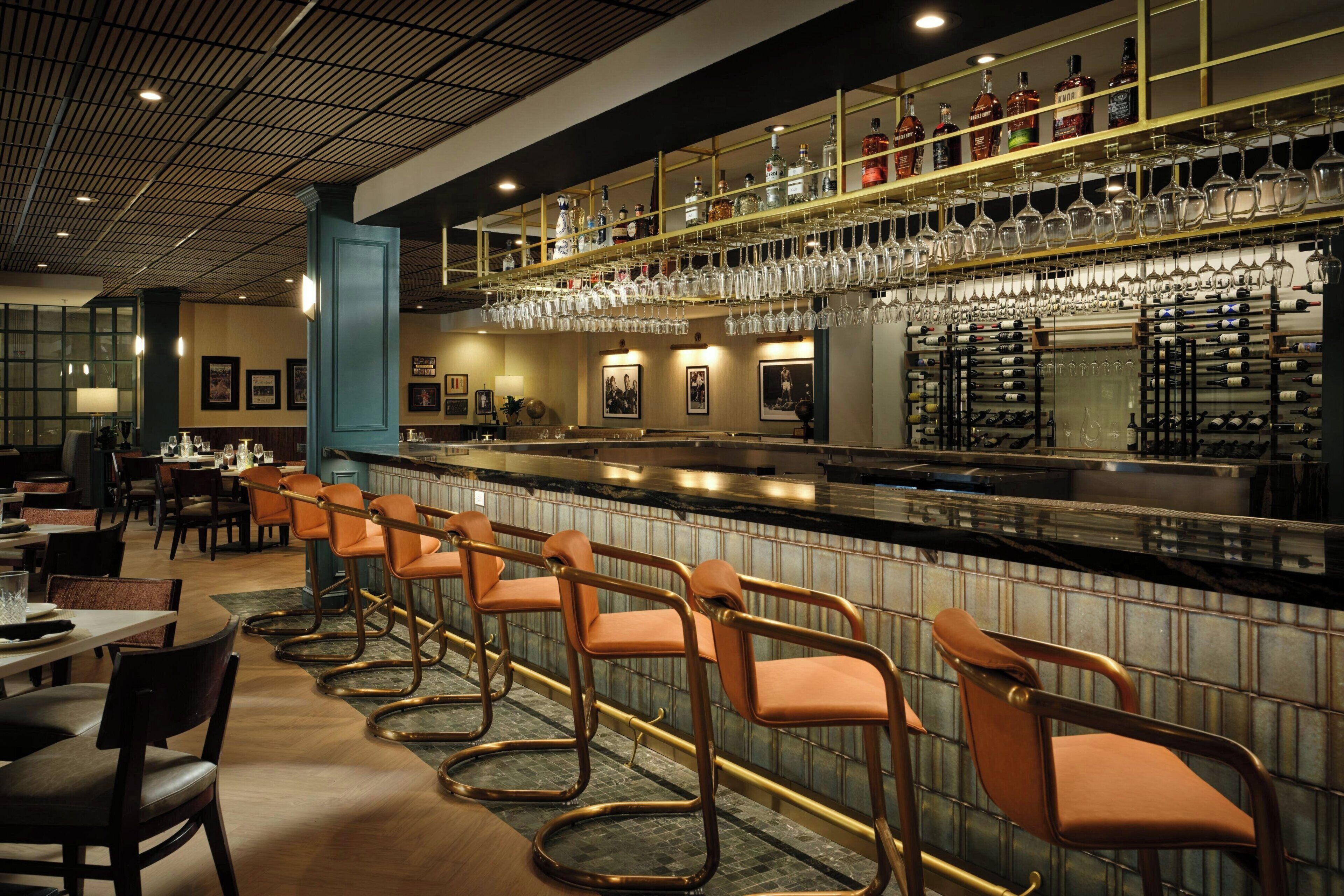 Lobby lounge