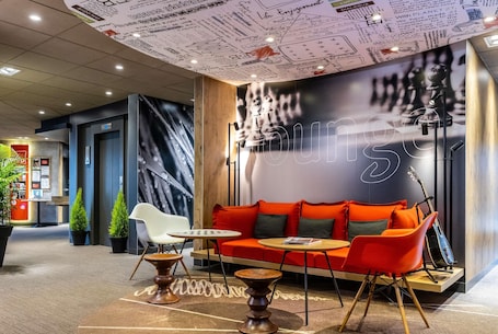 Exterior. ibis Toulouse Ponts Jumeaux