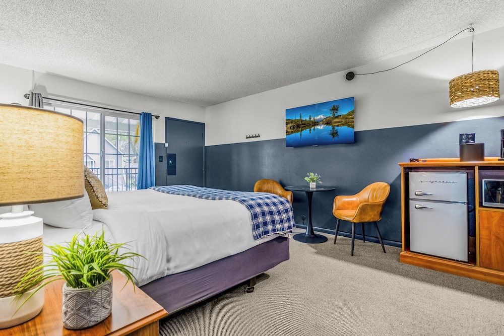 Dunsmuir Inn & Suites by null