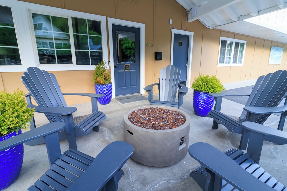 Dunsmuir Inn & Suites by null