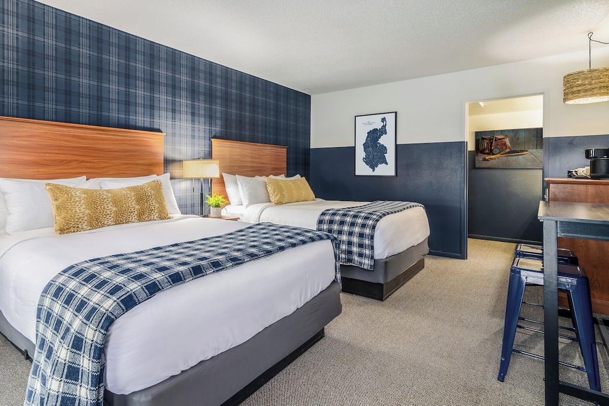 Deluxe Room, 2 Queen Beds | 1 bedroom, premium bedding, pillowtop beds, free WiFi