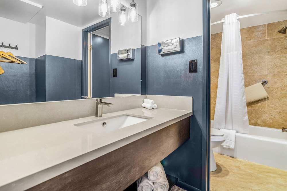 Dunsmuir Inn & Suites by null