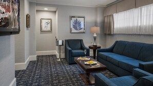 Interior - Wayne Hotel (Wayne)