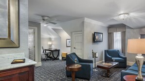Interior - Wayne Hotel (Wayne)