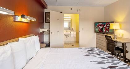 Red Roof Inn Canton