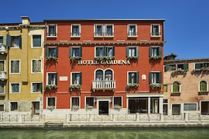 숙박 시설 정면