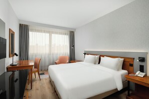 Superior Twin Room | Hypo-allergenic bedding, in-room safe, desk, soundproofing - Danubius Hotel Hungaria City Center (Budapest)
