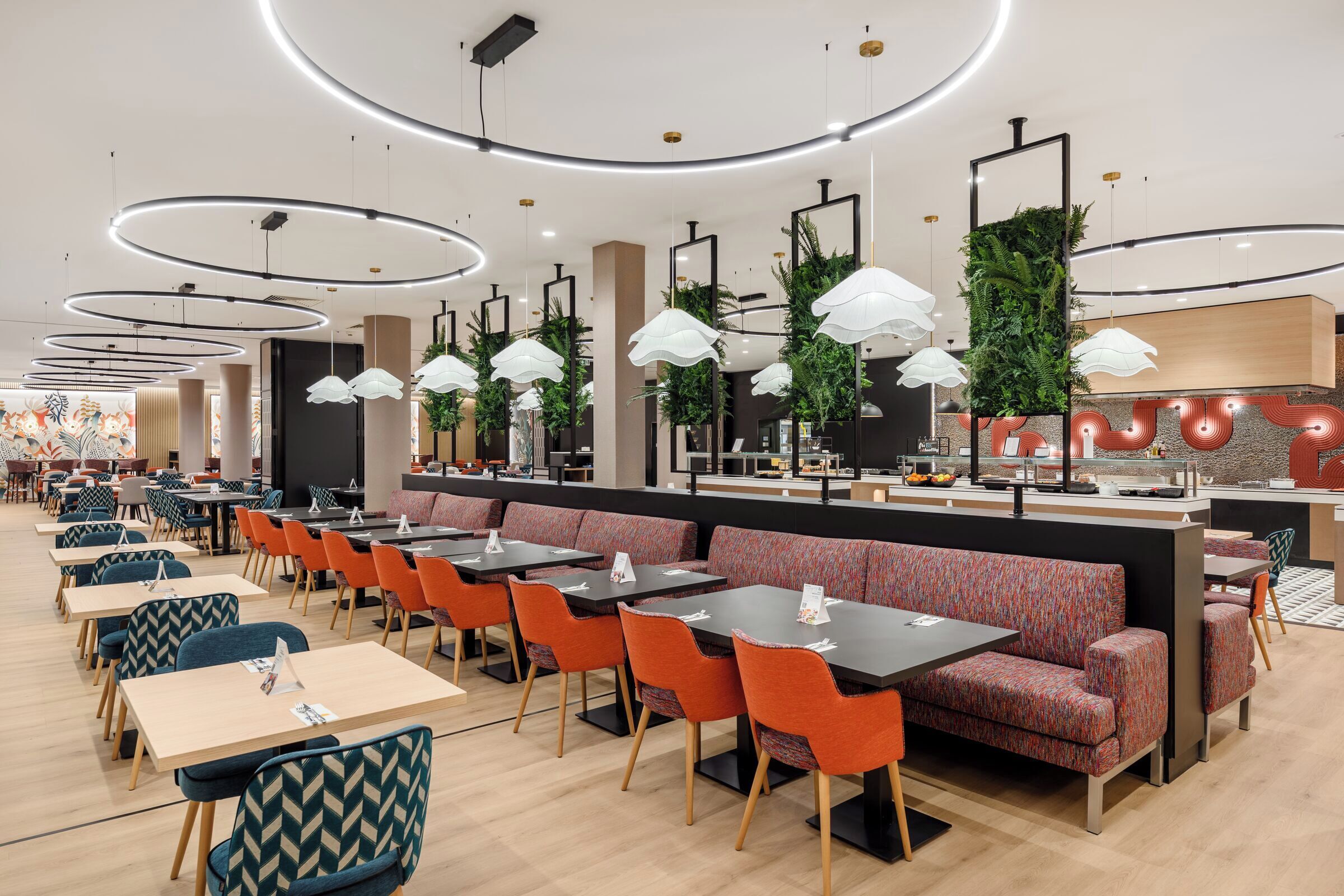Tägliches Frühstücksbuffet gegen Gebühr