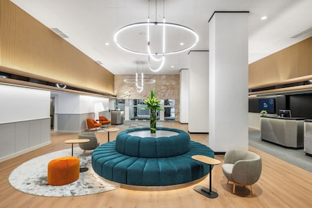 Lobby. Danubius Hotel Hungaria City Center