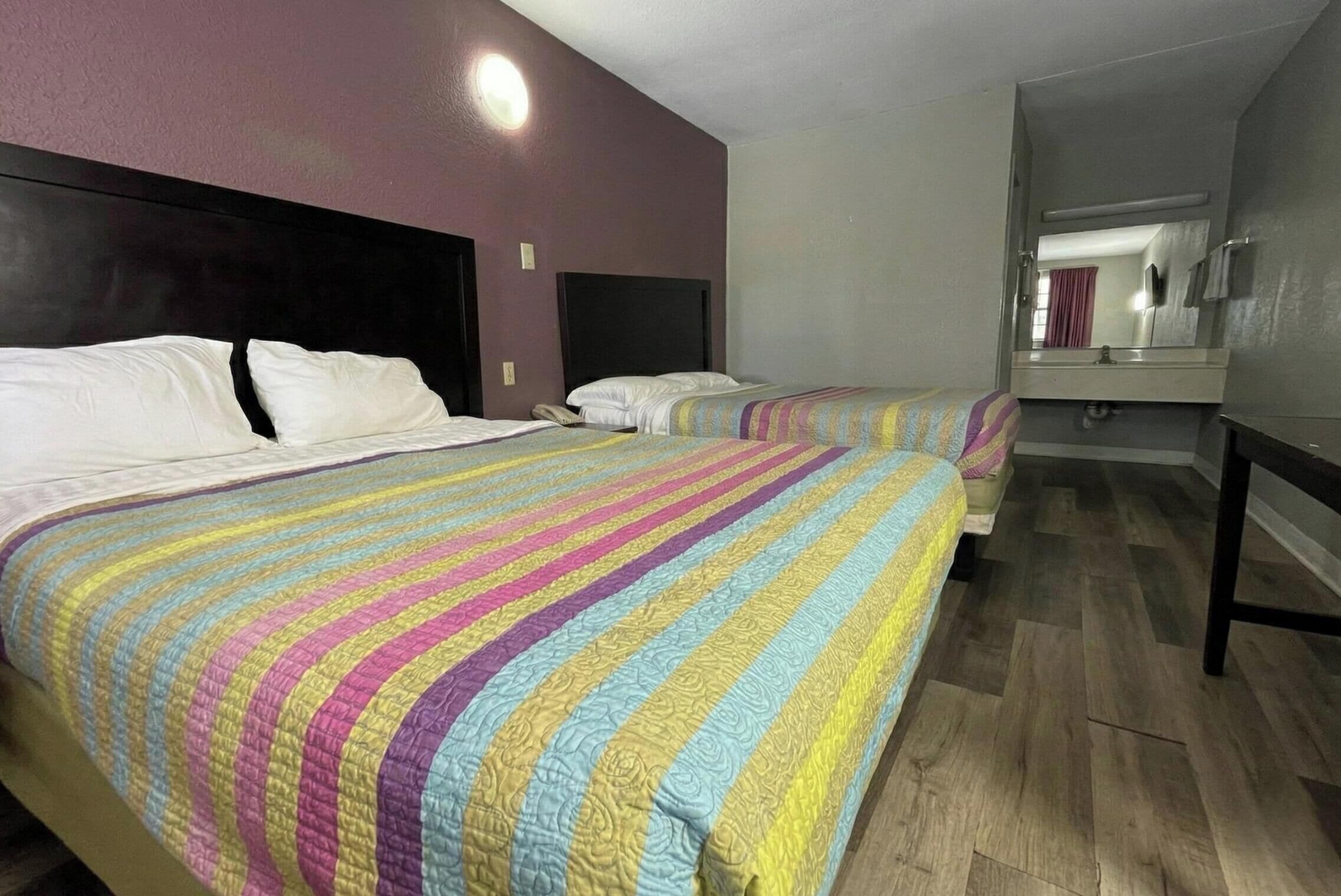 Room, 2 Queen Beds, Non Smoking