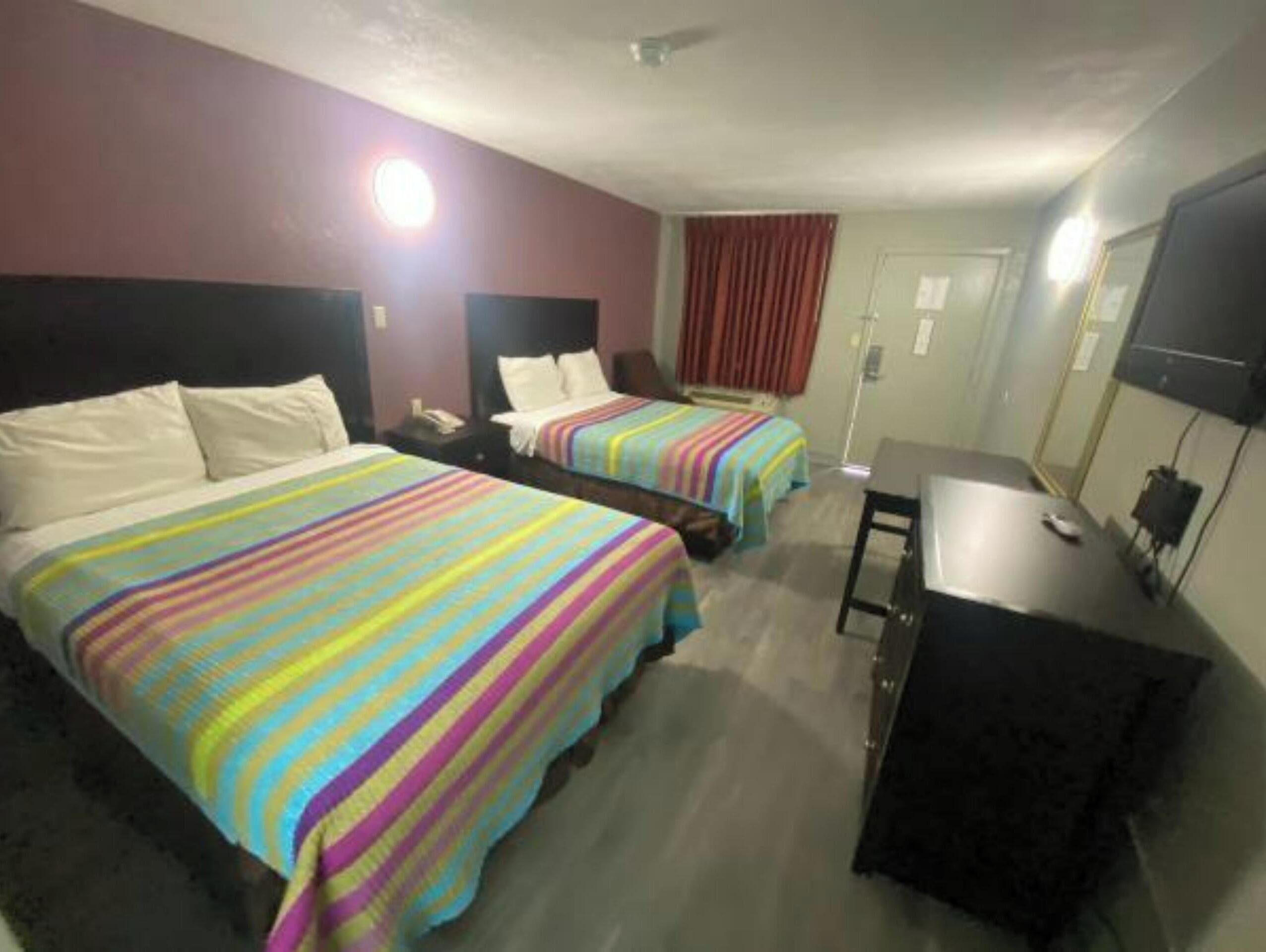 Desk, laptop workspace, iron/ironing board, free WiFi