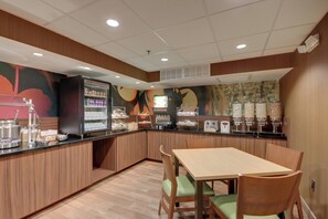 Free daily continental breakfast 
