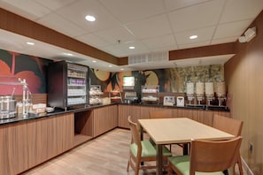 Free daily continental breakfast