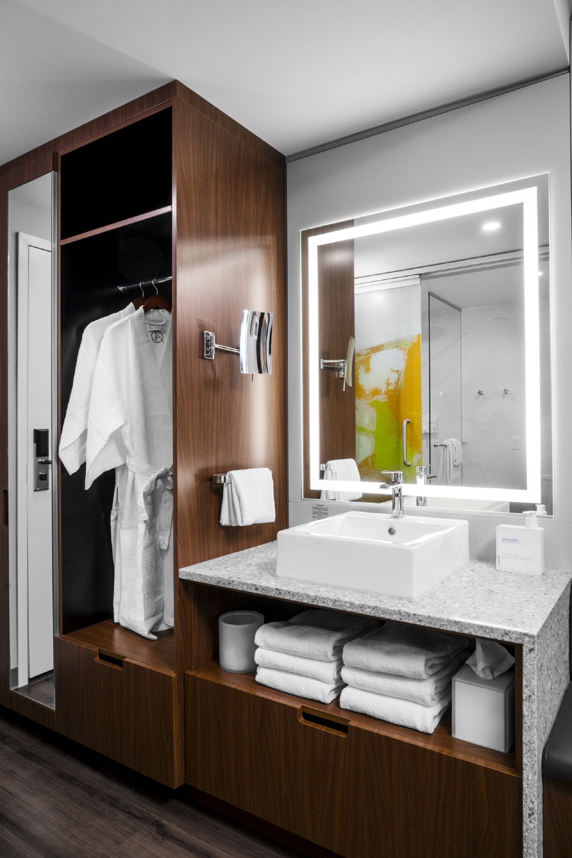 studio, 1 king bed | 1 bedroom, premium bedding, pillow-top beds, in-room safe