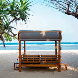 Private beach, white sand, beach towels, beach volleyball