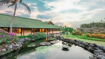 Dinner served, Indonesian cuisine
