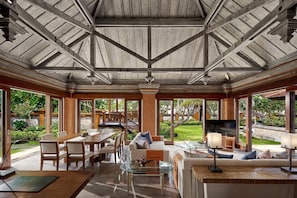 1 間臥室、迷你吧、客房內保險箱、書桌