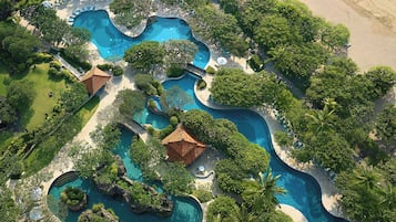 5 outdoor pools, open 8:00 AM to 7:00 PM, pool umbrellas