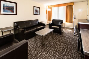 1 bedroom, desk, iron/ironing board, WiFi