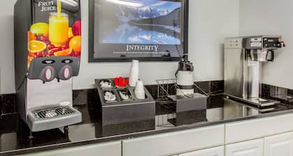 Rodeway Inn Groton - New London