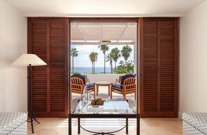 Estudio, vistas al mar | 2 habitaciones, ropa de cama hipoalergénica y minibar 