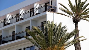 Habitación doble panorámica, vista al mar | Balcón