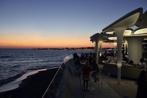 Beach bar