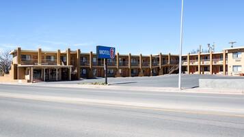 Bãi đậu xe tự phục vụ miễn phí