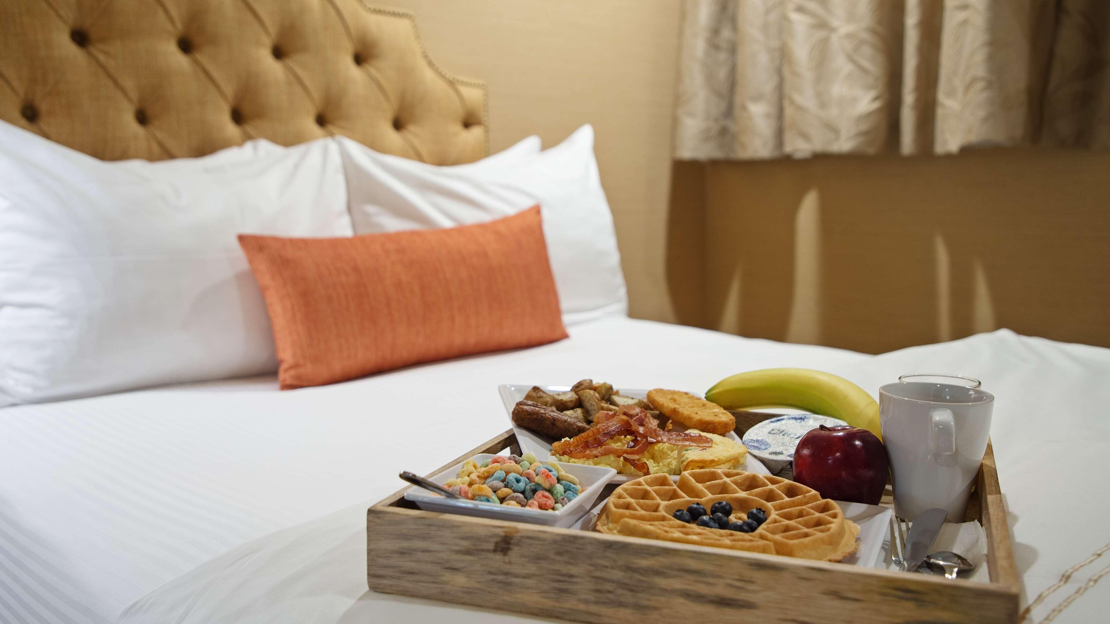 premium bedding, in-room safe, desk, blackout curtains