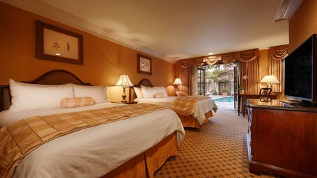 Best Western Plus Sunset Plaza Hotel - view 3