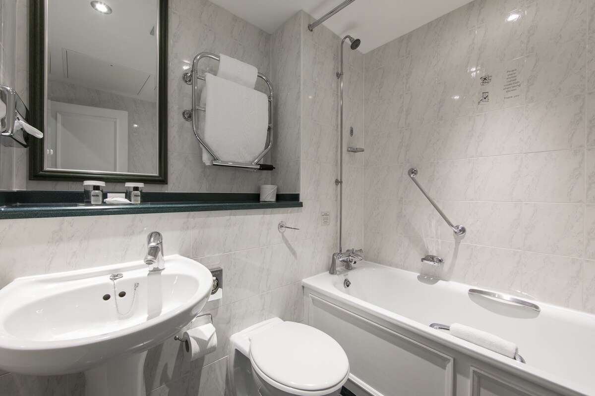 In-room safe, desk, laptop workspace, iron/ironing board
