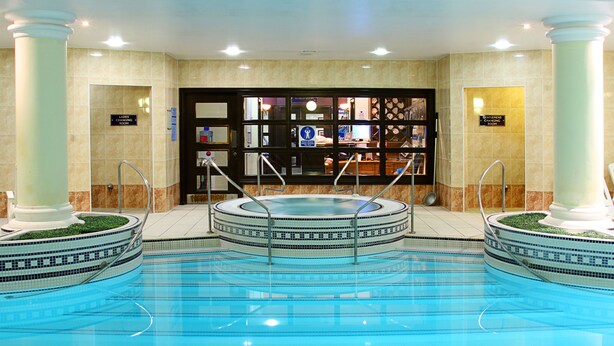 Indoor pool - Thistle Barbican Shoreditch (London)