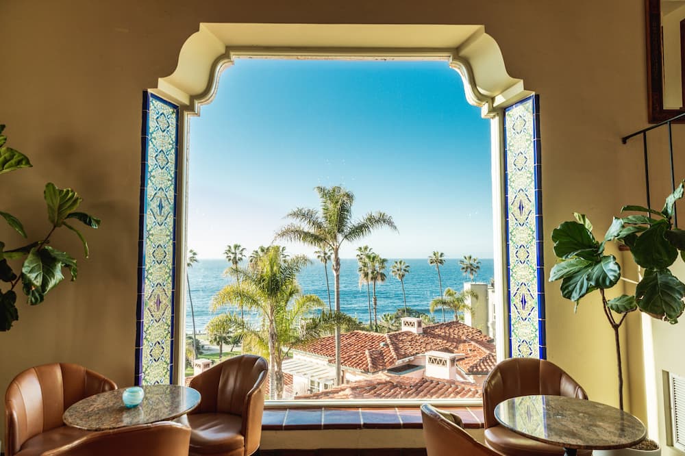 La Valencia Hotel