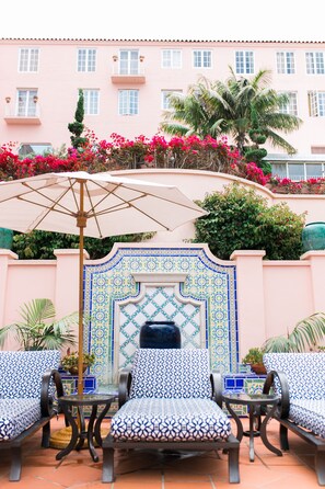 Outdoor pool - La Valencia Hotel (La Jolla)