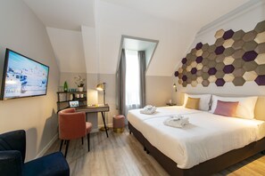 Premium bedding, Select Comfort beds, in-room safe - Three Corners Hotel Art (Budapest)