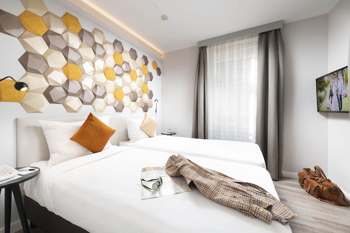 Premium Plus Room | 고급 침구, 셀렉트 컴포트 침대, 객실 내 금고, 각각 다른 스타일의 인테리어