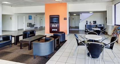 Executive Inn & Suites