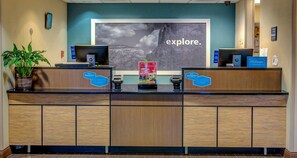 Mostrador de check-in y check-out