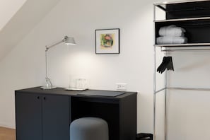 Ropa de cama hipoalergénica, cubrecamas y minibar 
