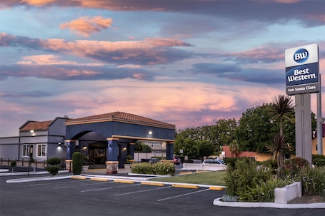 Exterior. Best Western Inn Santa Clara