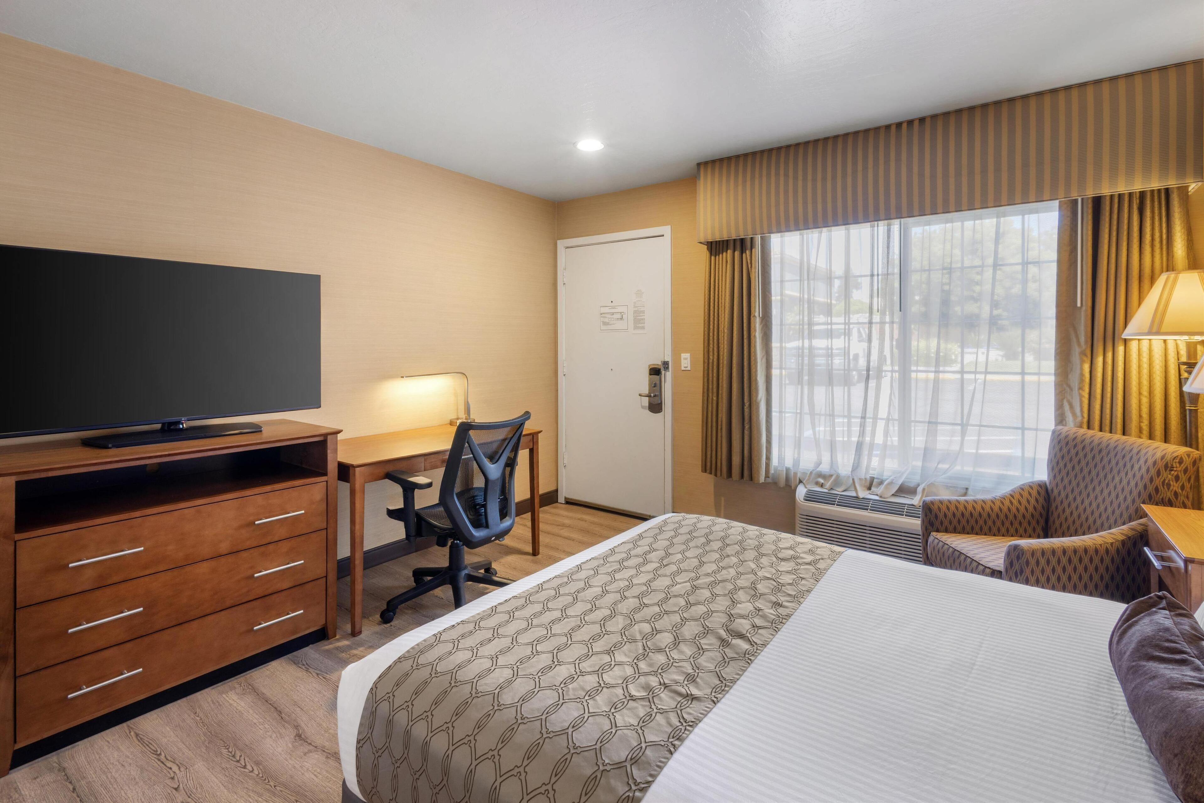 1 bedroom, iron/ironing board, free cots/infant beds, bed sheets