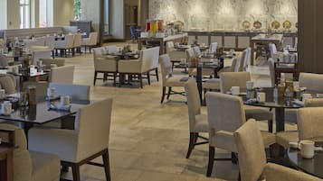 Breakfast, lunch and dinner served