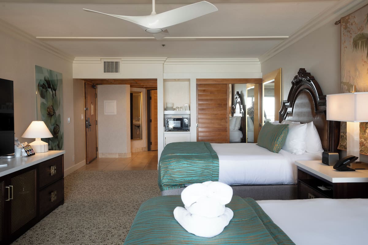 Standardzimmer, barrierefrei, eingeschrÀnkter Meerblick | 1 Schlafzimmer, Allergikerbettwaren, Zimmersafe, Schreibtisch