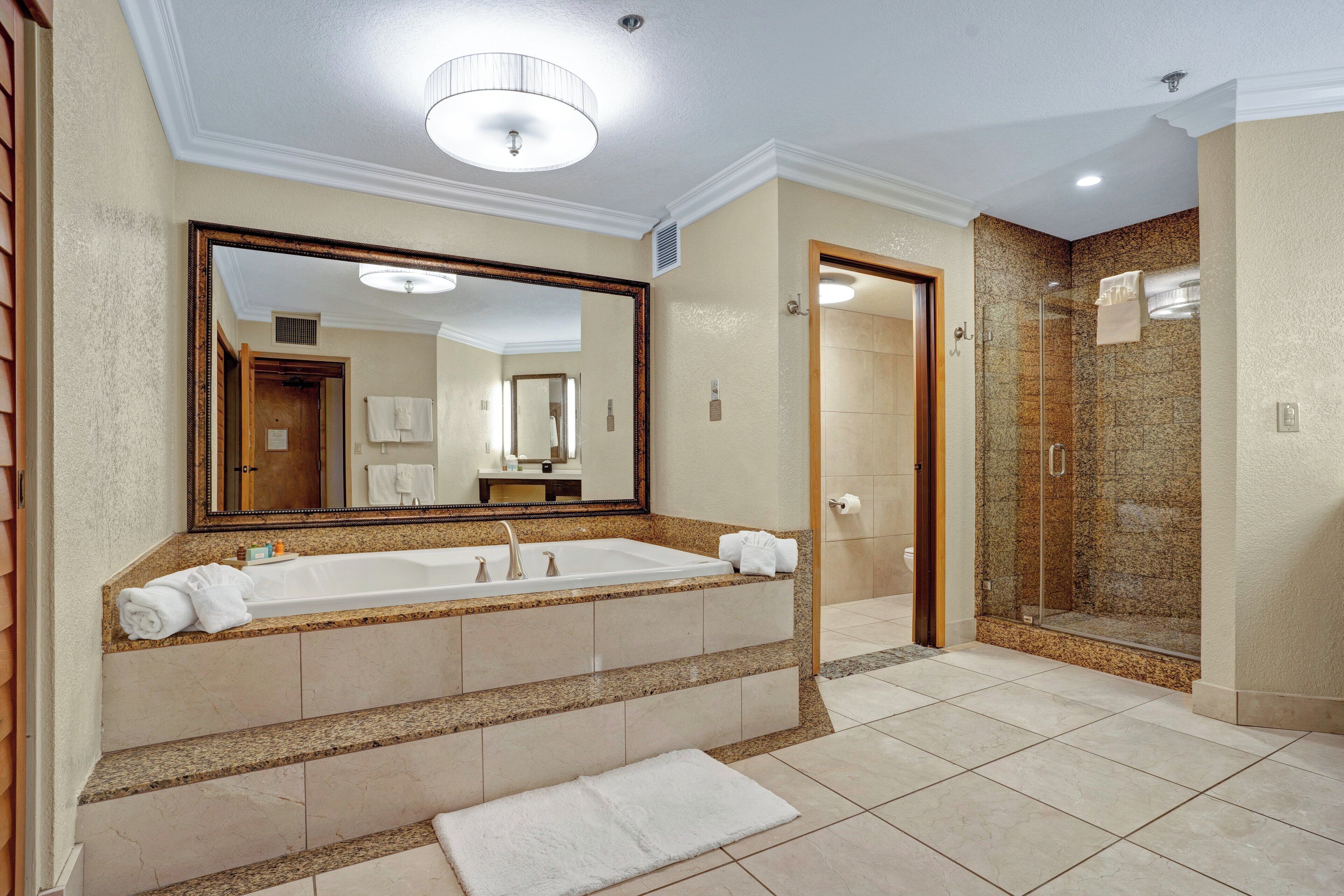 Pacific Terrace Hotel