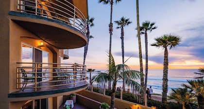 Pacific Terrace Hotel