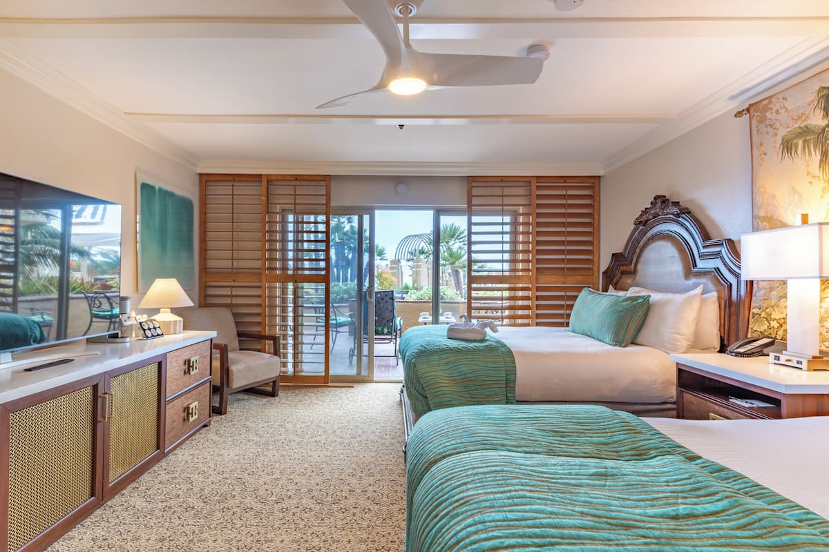 Standardzimmer, 2 Queen-Betten, eingeschrÀnkter Meerblick | 1 Schlafzimmer, Allergikerbettwaren, Zimmersafe, Schreibtisch