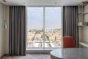 1 phòng ngủ, bộ trải giường bằng vải Frette của Ý 