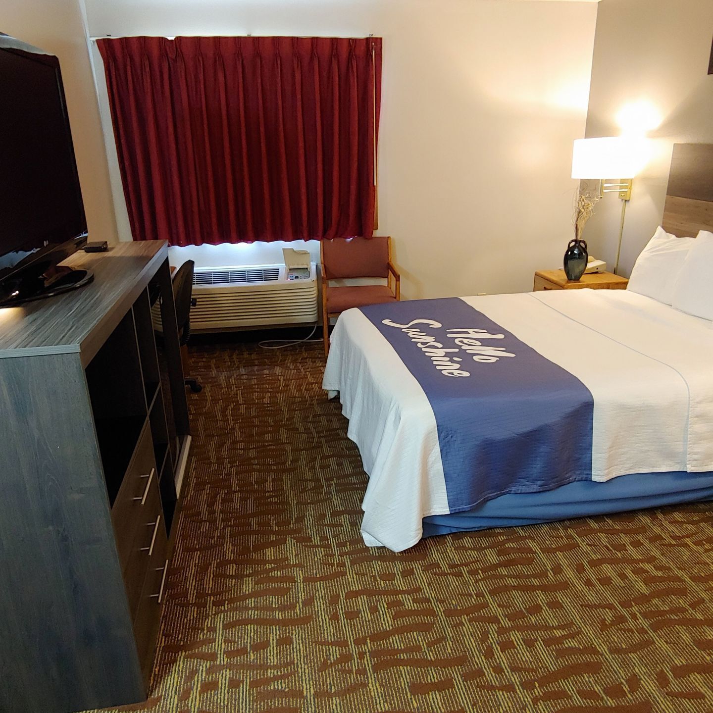In-room safe, desk, iron/ironing board, free cribs/infant beds