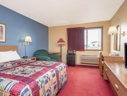 In-room safe, desk, iron/ironing board, free cribs/infant beds